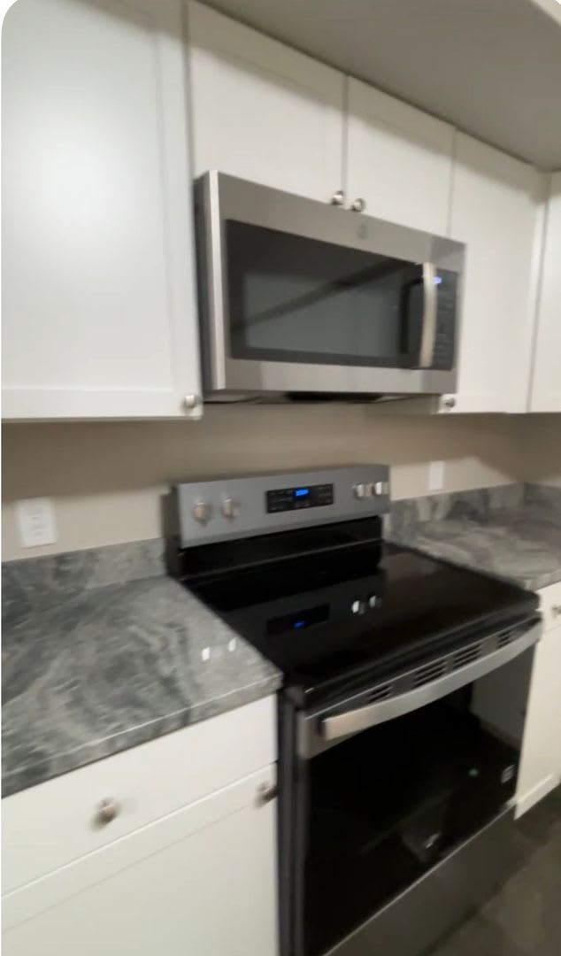 New Kitchen And New Bathroom Remodel Nice One Bed One Bath In Luxury Secure Doorman Bldg – photo 2