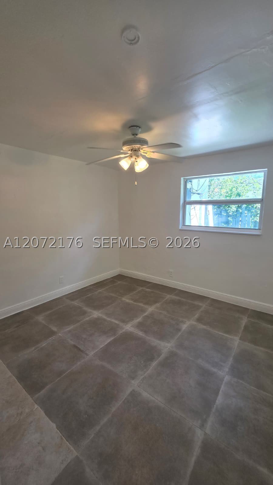 5303 NW 18th Ct – photo 4