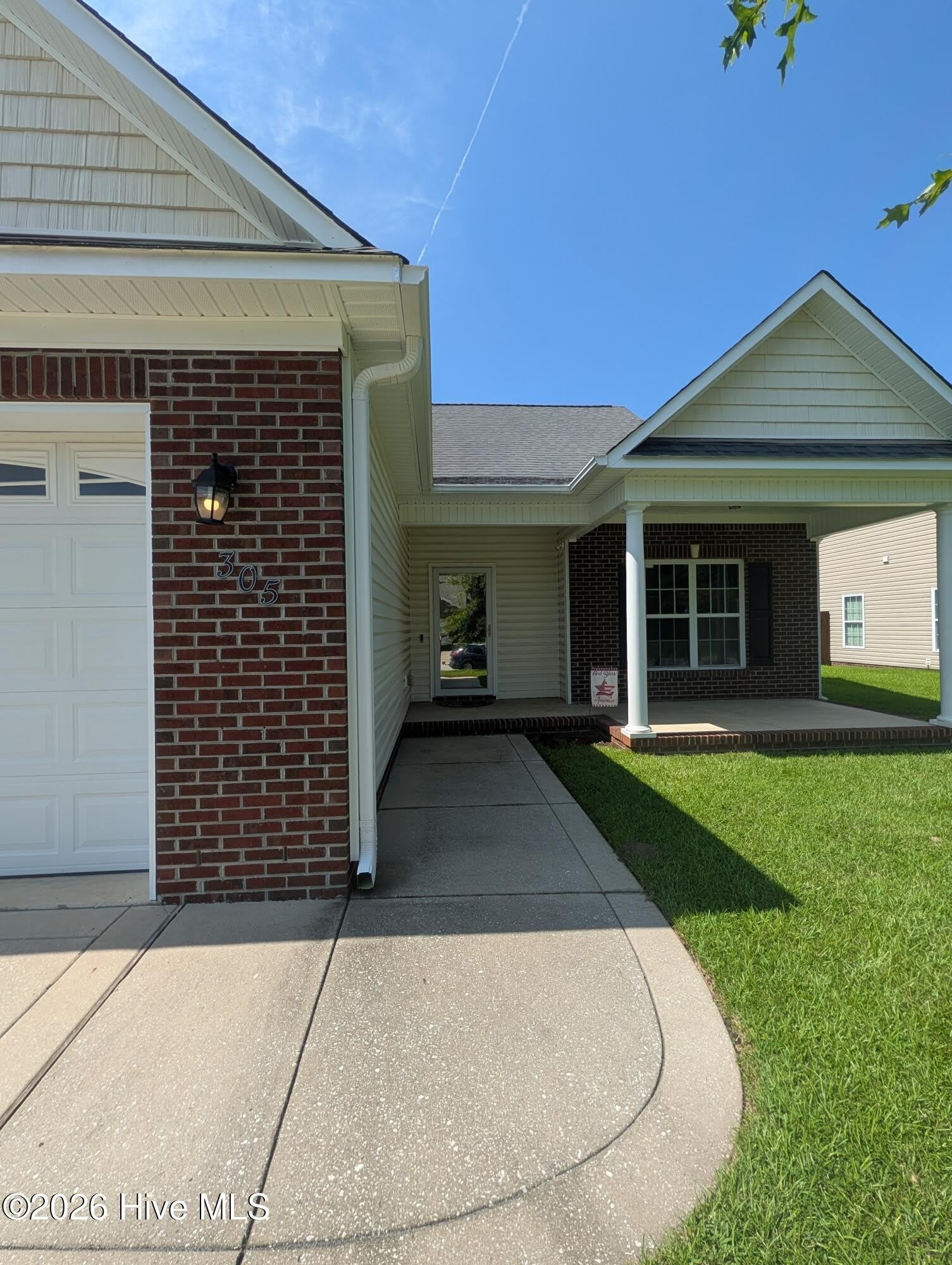 305 Weatherford Drive – photo 2