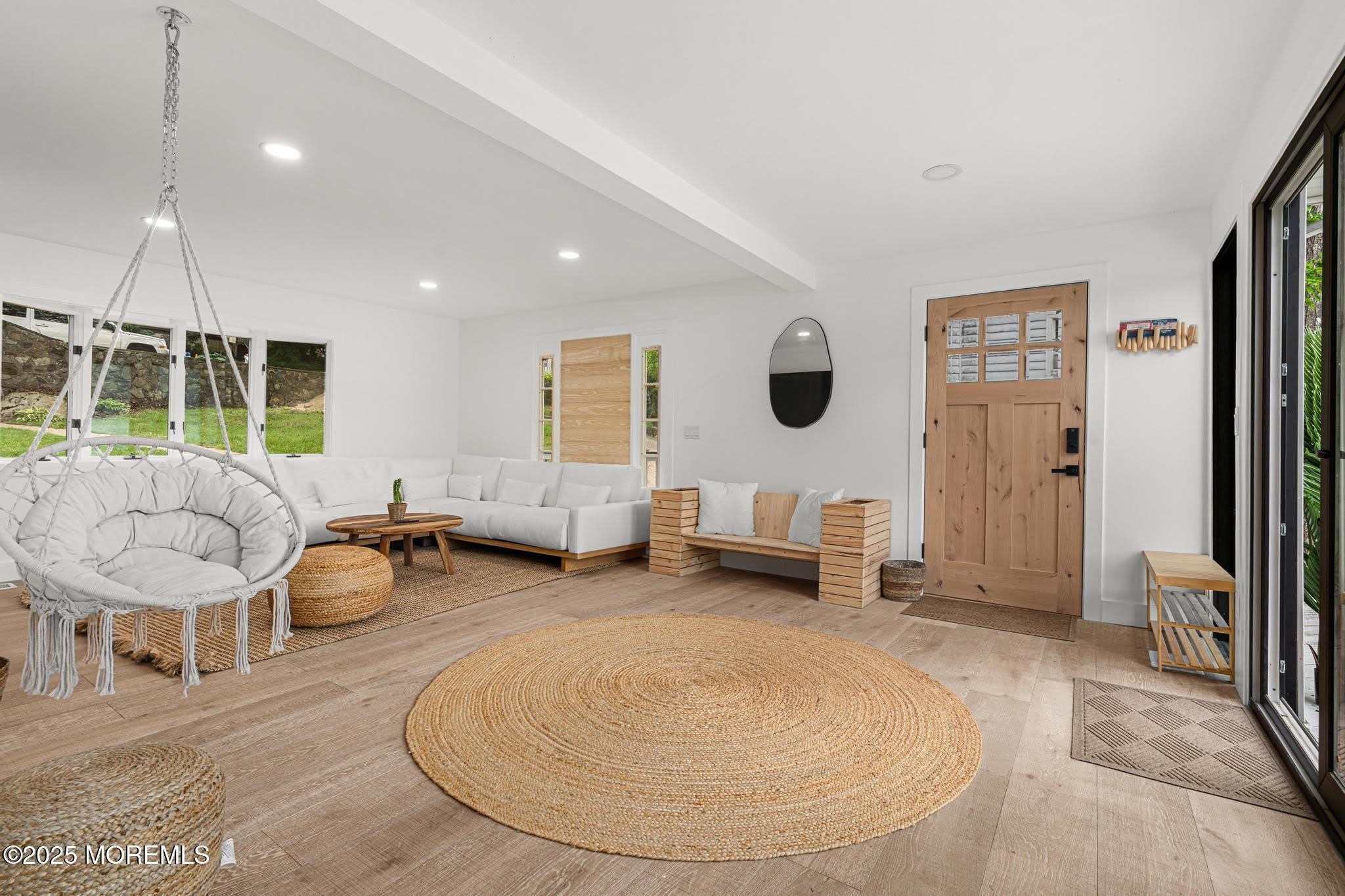 39 Upper Lakeview Avenue – photo 2