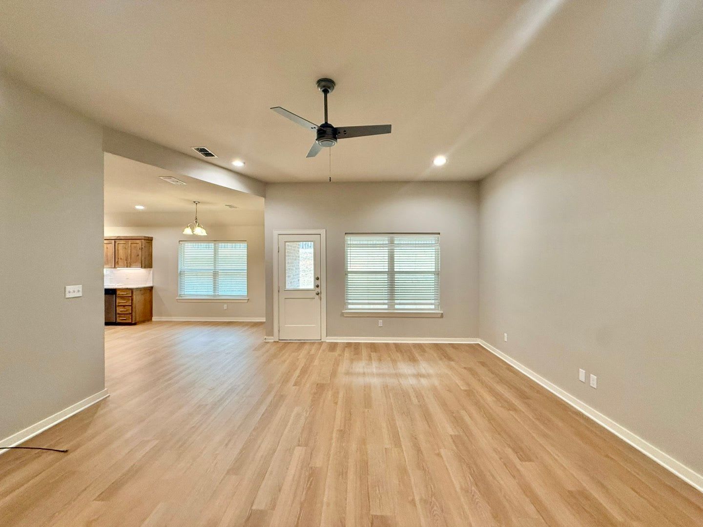 Charming 1-Story 4 Bedroom Home with Modern Comforts! – photo 3