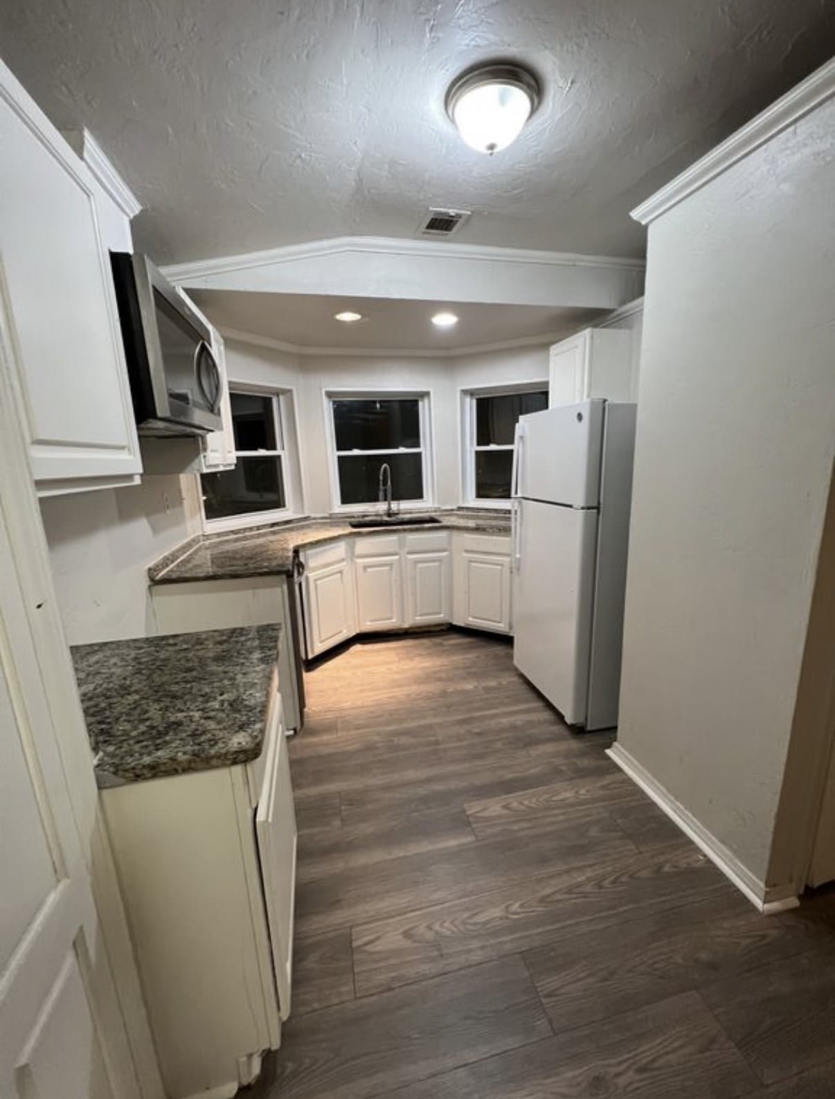 12232 Woodland Hills Dr. – photo 2