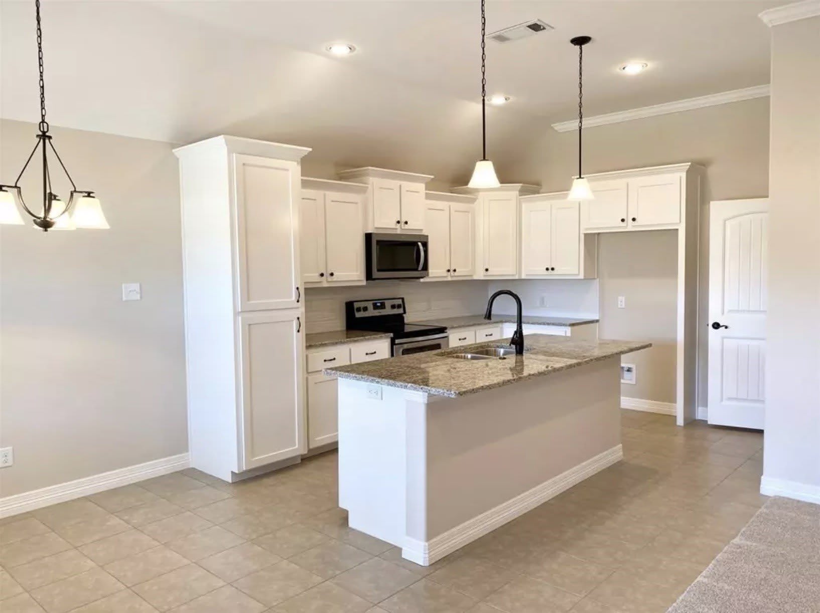 126 Frank Street – photo 2