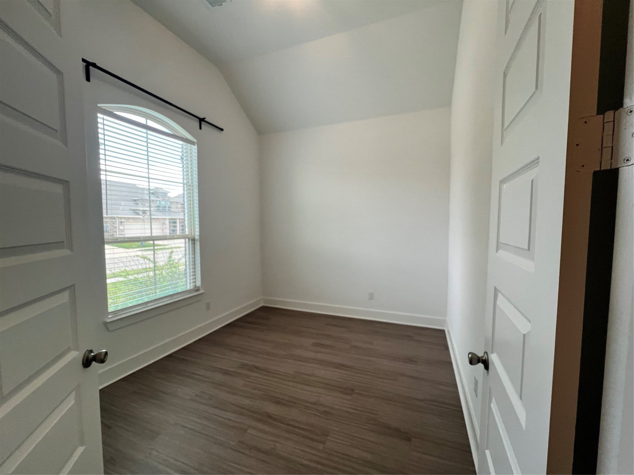 1817 Lockhart Drive – photo 5