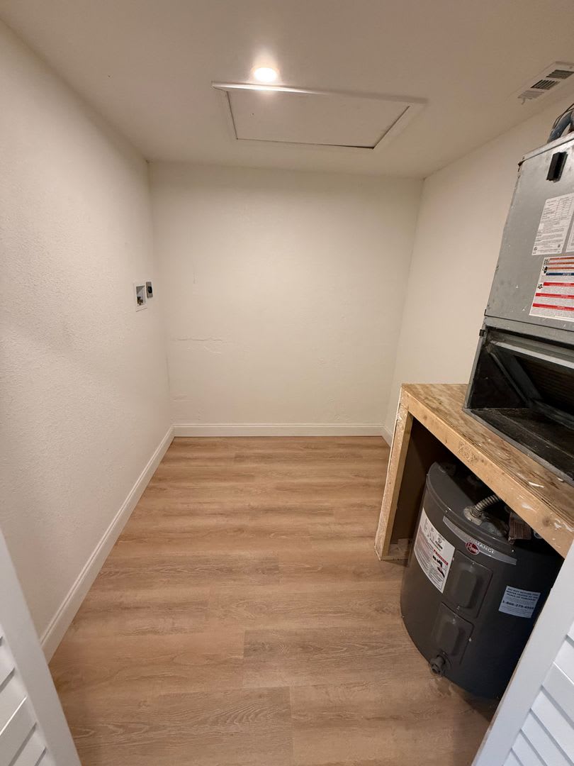 ** END OF SUMMER SPECIAL ** Renovated 2 Bedroom 2 Bath Apartment * A MUST SEE * – photo 5
