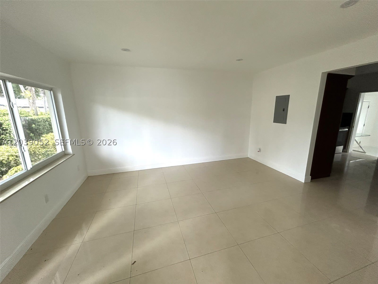 1530 NE 110th Ter – photo 3
