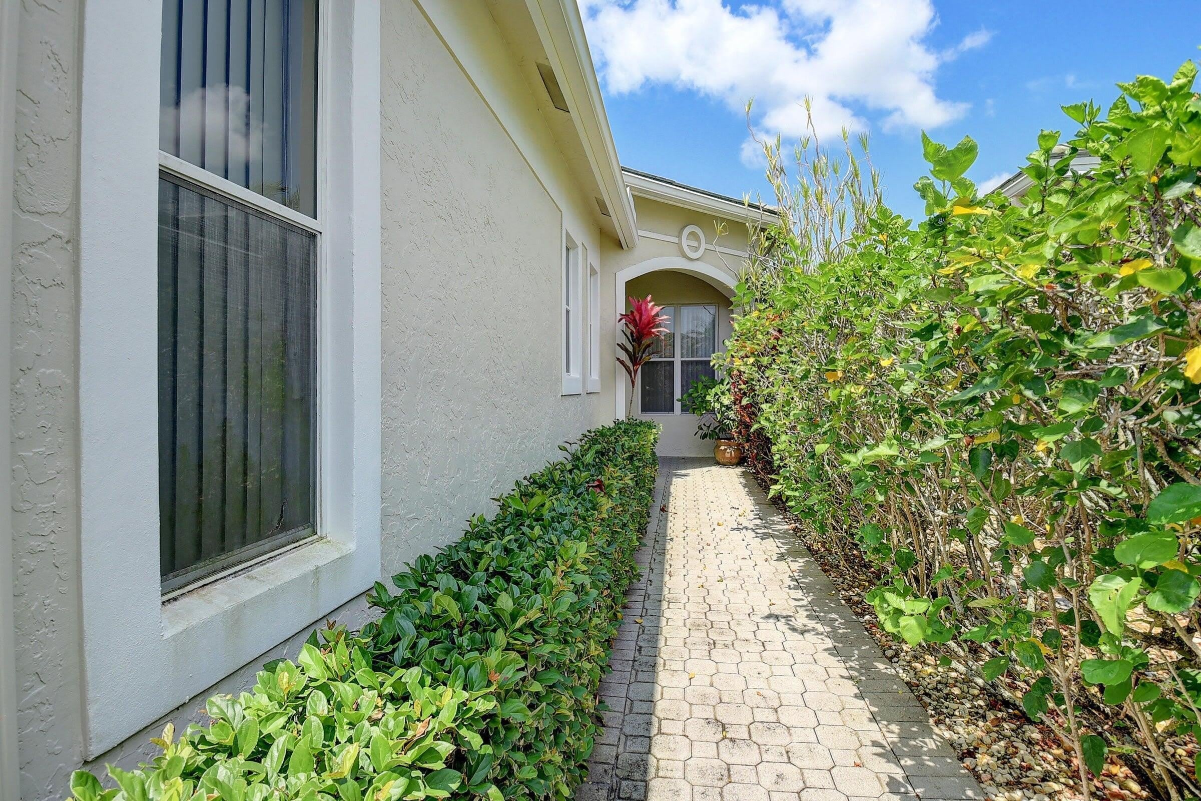 7725 Rockford Road – photo 2