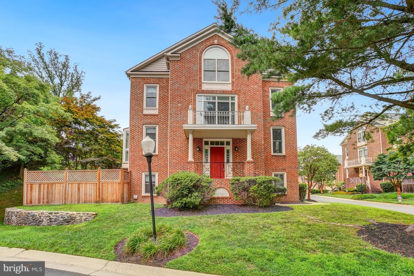 9700 WHITLEY PARK PL #TH-19 – photo 1