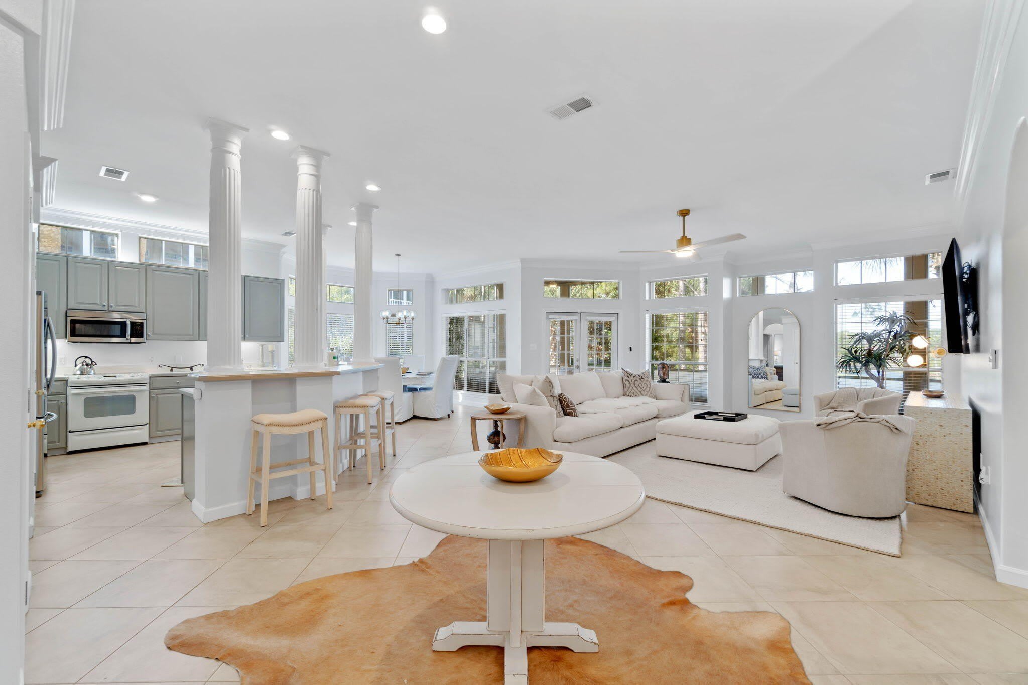 5280 Tivoli Drive – photo 1