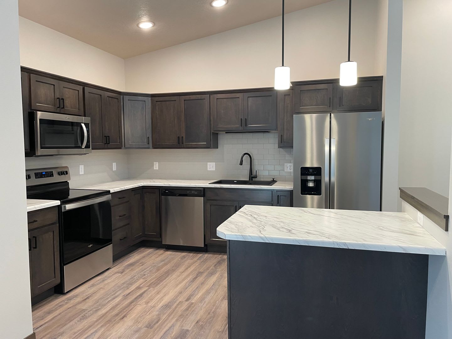 Modern 3 Bedroom Copalis Townhomes with Main-Level Primary Suite – photo 3