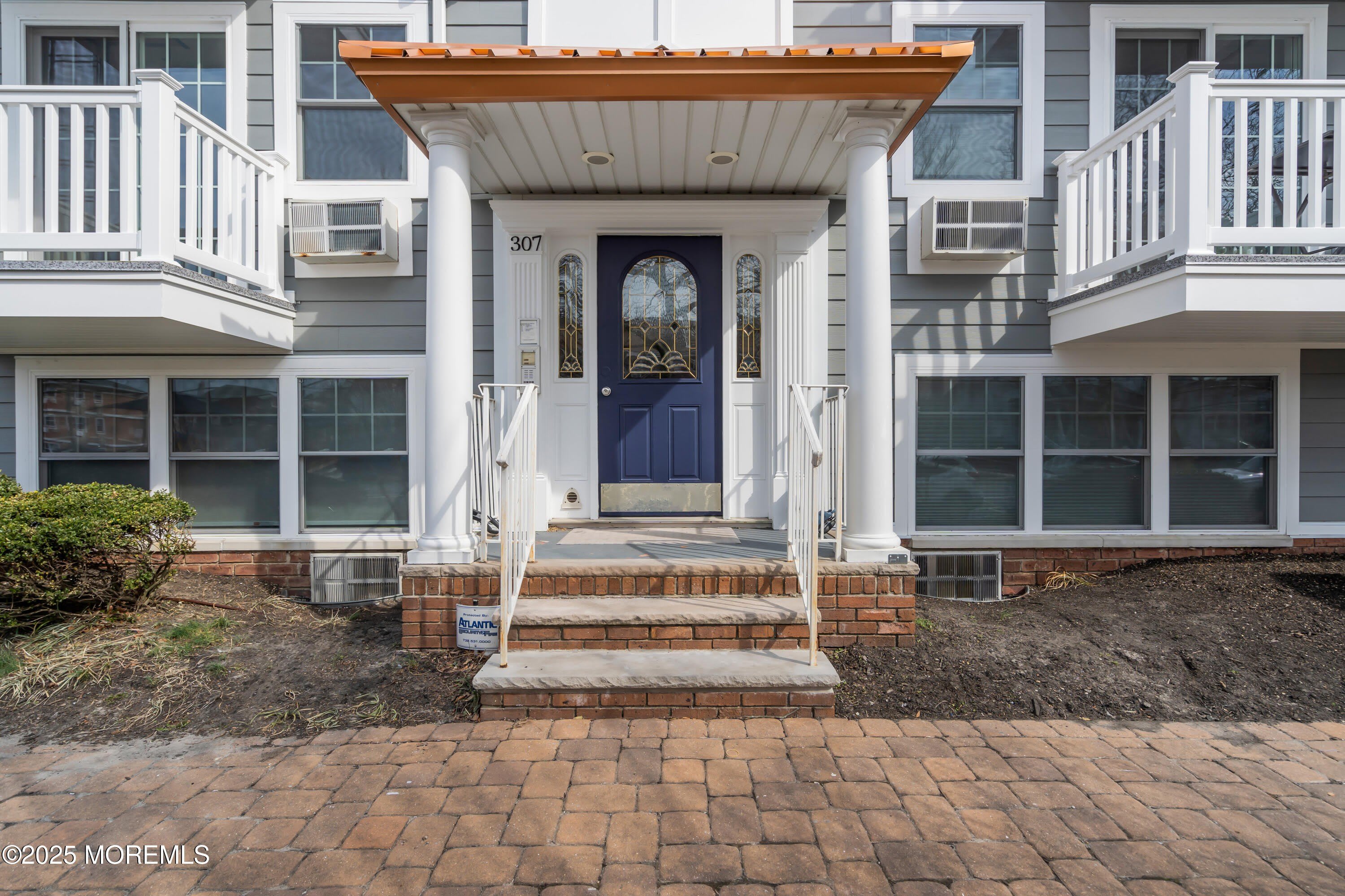 307 4th Avenue – photo 2