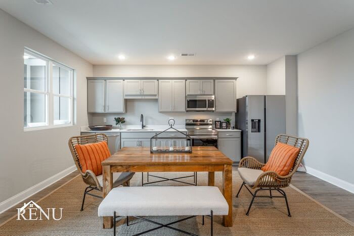 2356 East 18Th Street Place – photo 5