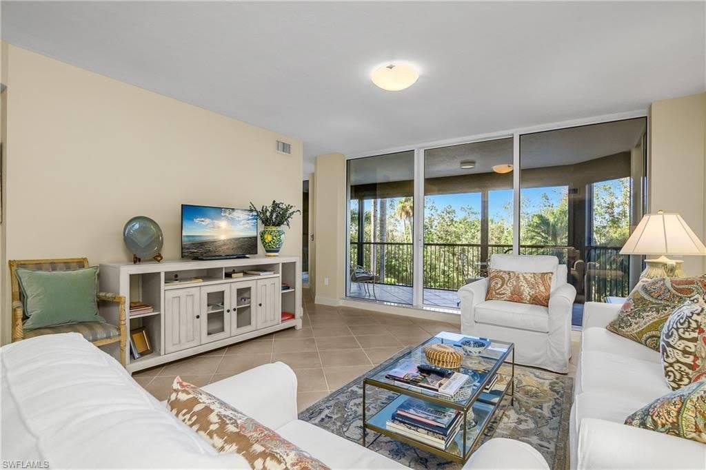 7225 Pelican Bay Blvd – photo 4