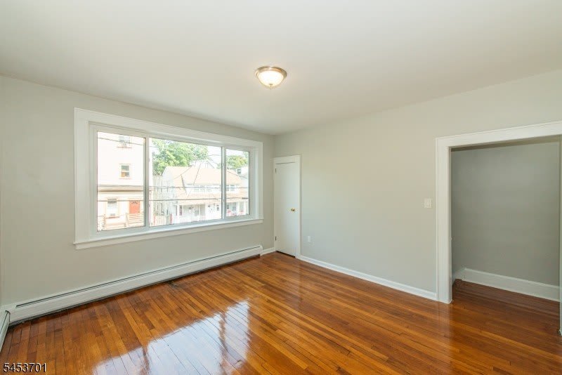 28 Mission St – photo 4