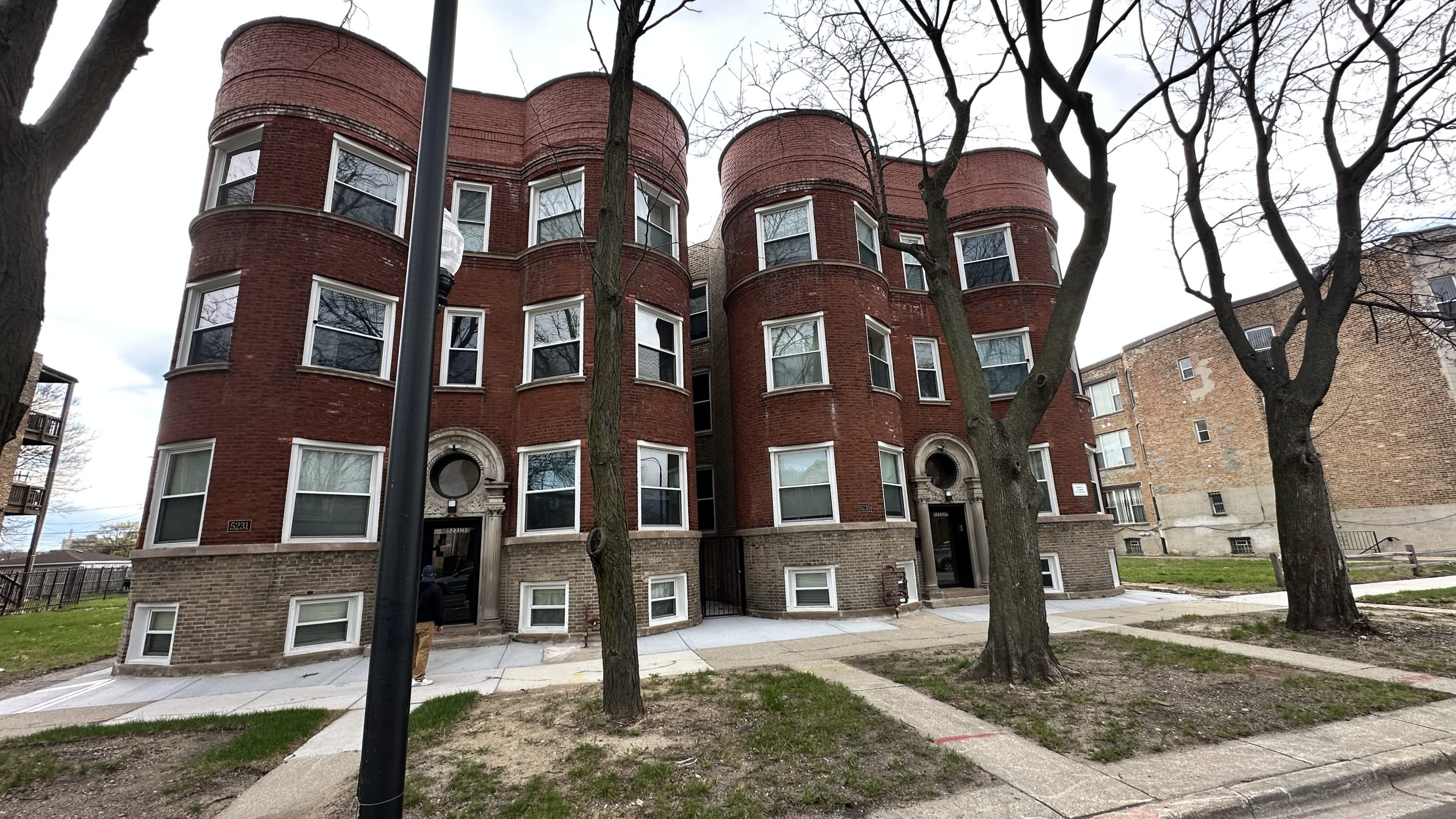 5237 South Indiana Avenueunit 1 – photo 3