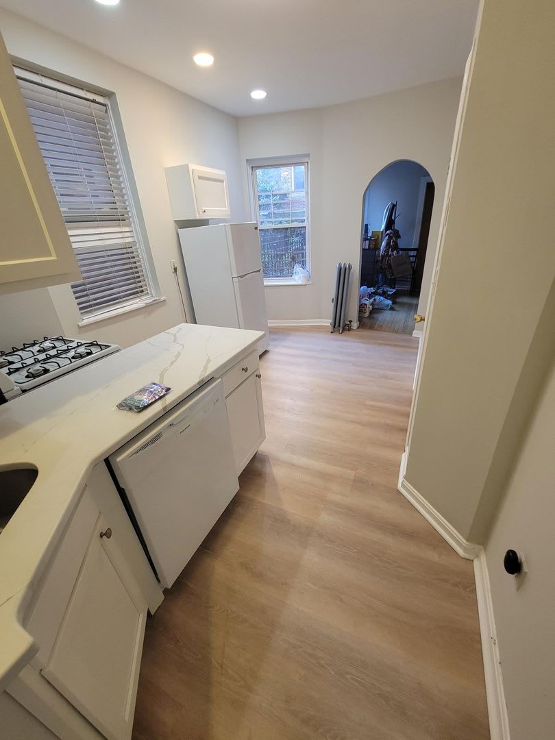 Charming & Updated 2-Bed in Prime Beacon Hill – photo 1