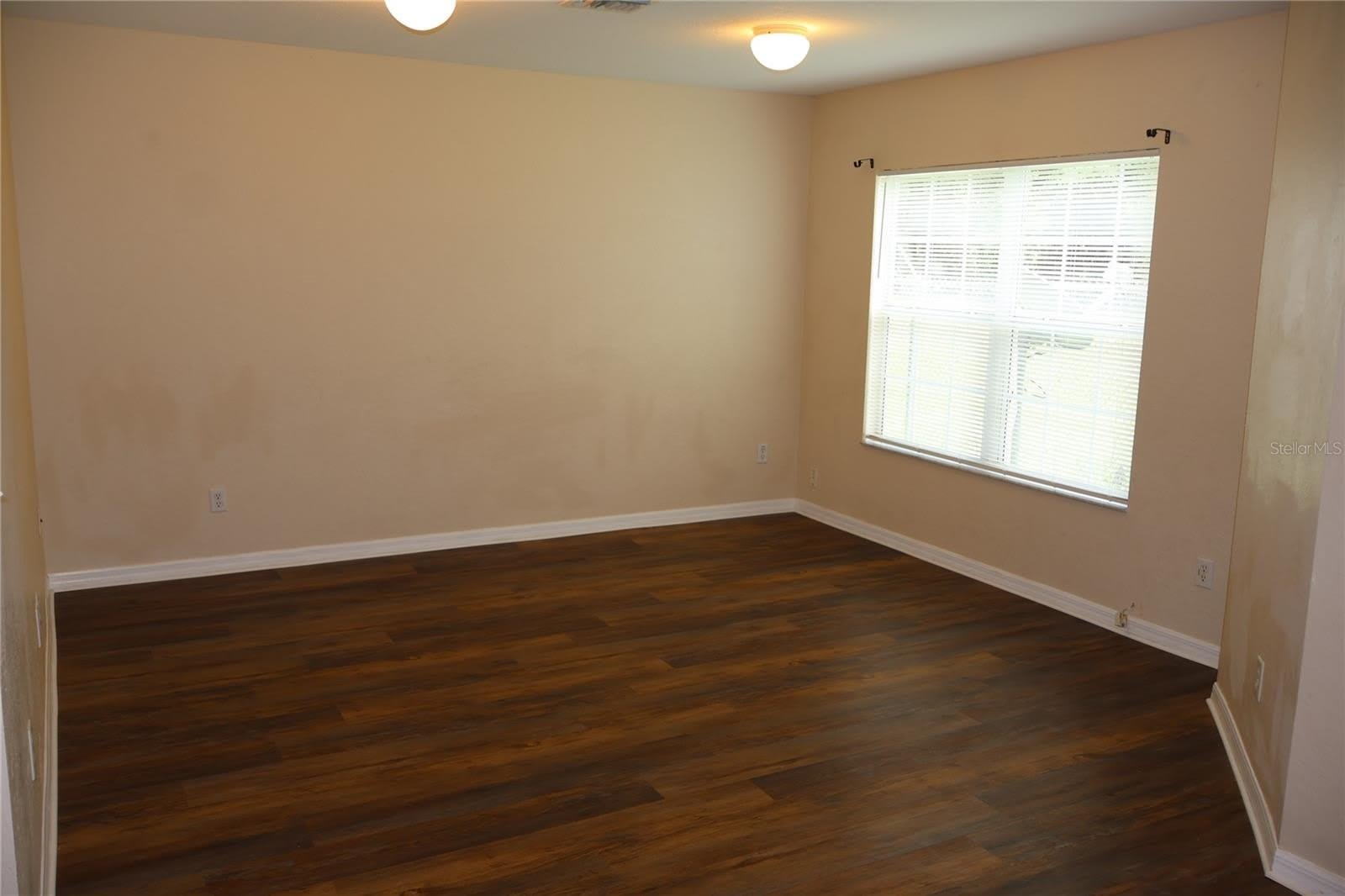 1935 SW 31ST Avenue – photo 4