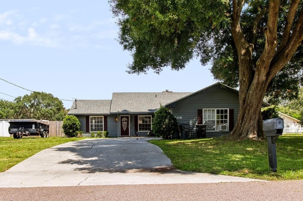506 MANDY Street – photo 4