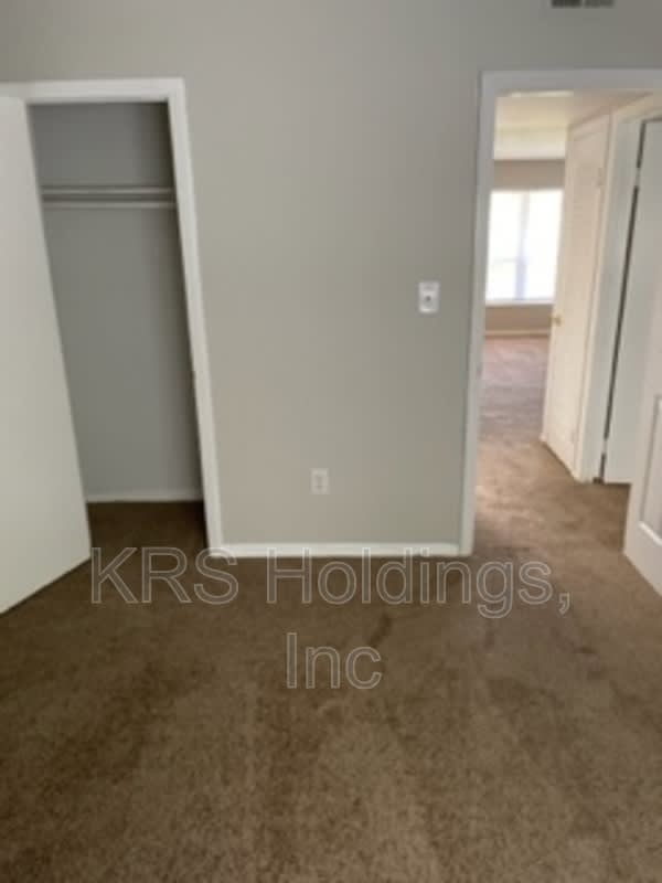 1255 Nelson St – photo 2