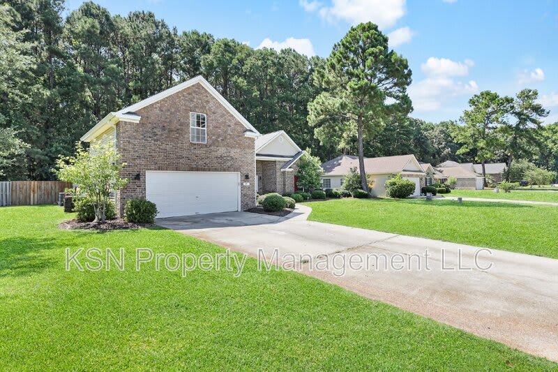 121 Tappan Zee Drive – photo 2