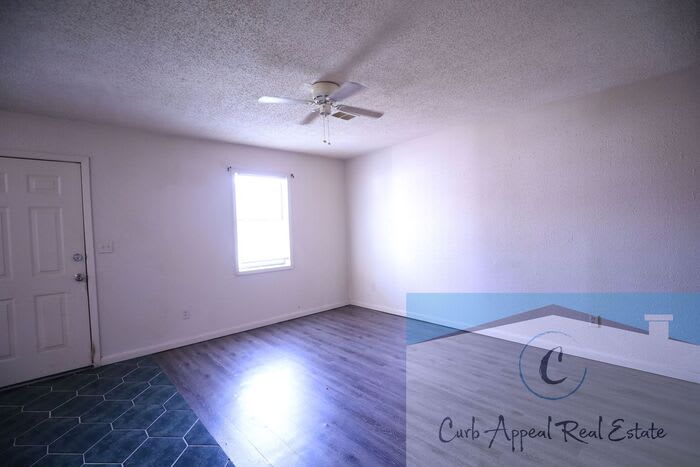 545 Monroe Avenue – photo 4