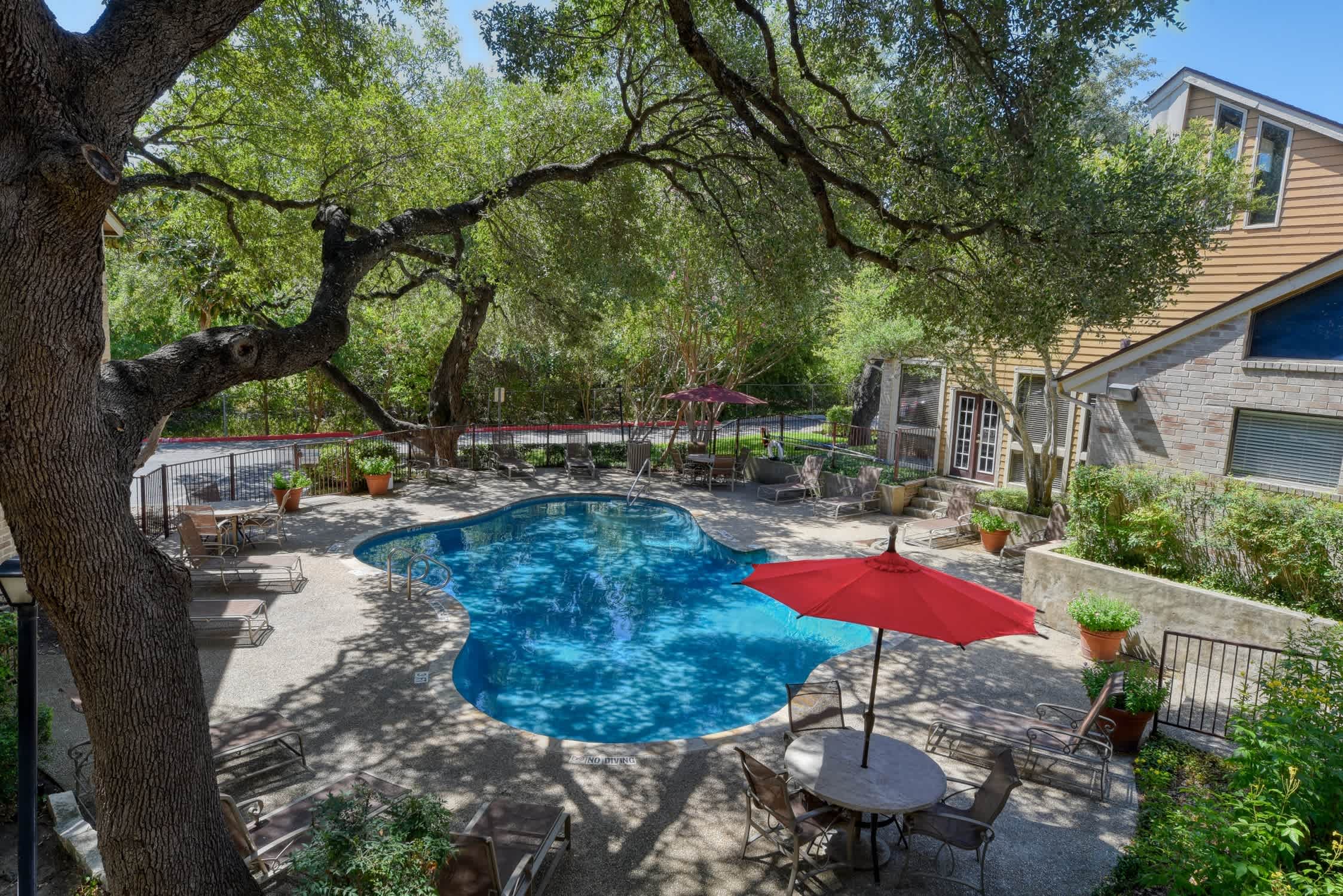 Comfort Convenience In Northwest San Antonio – photo 5