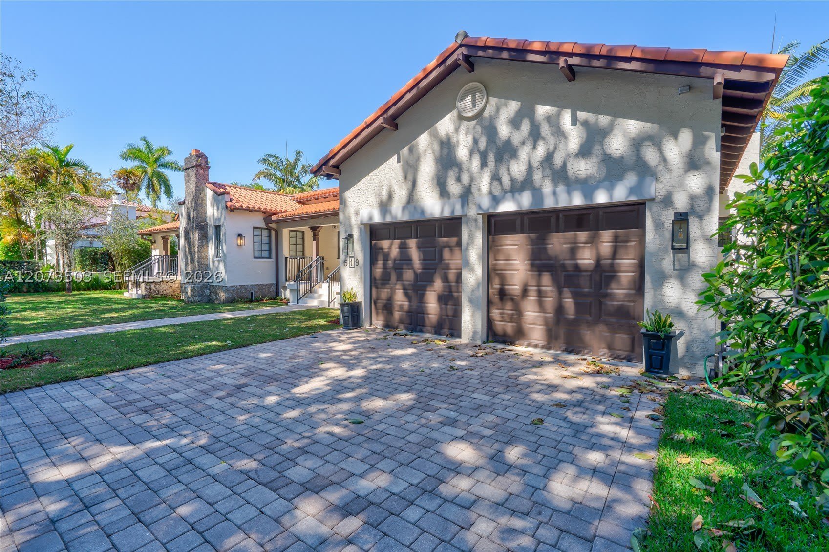519 Alhambra Cir – photo 3