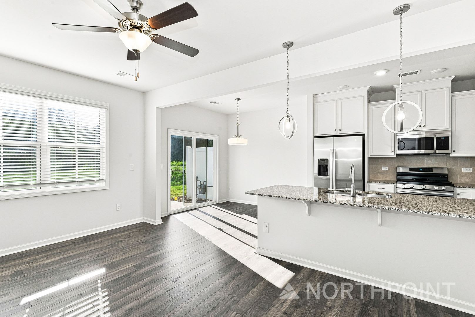 3 BR/2.5BA – photo 5