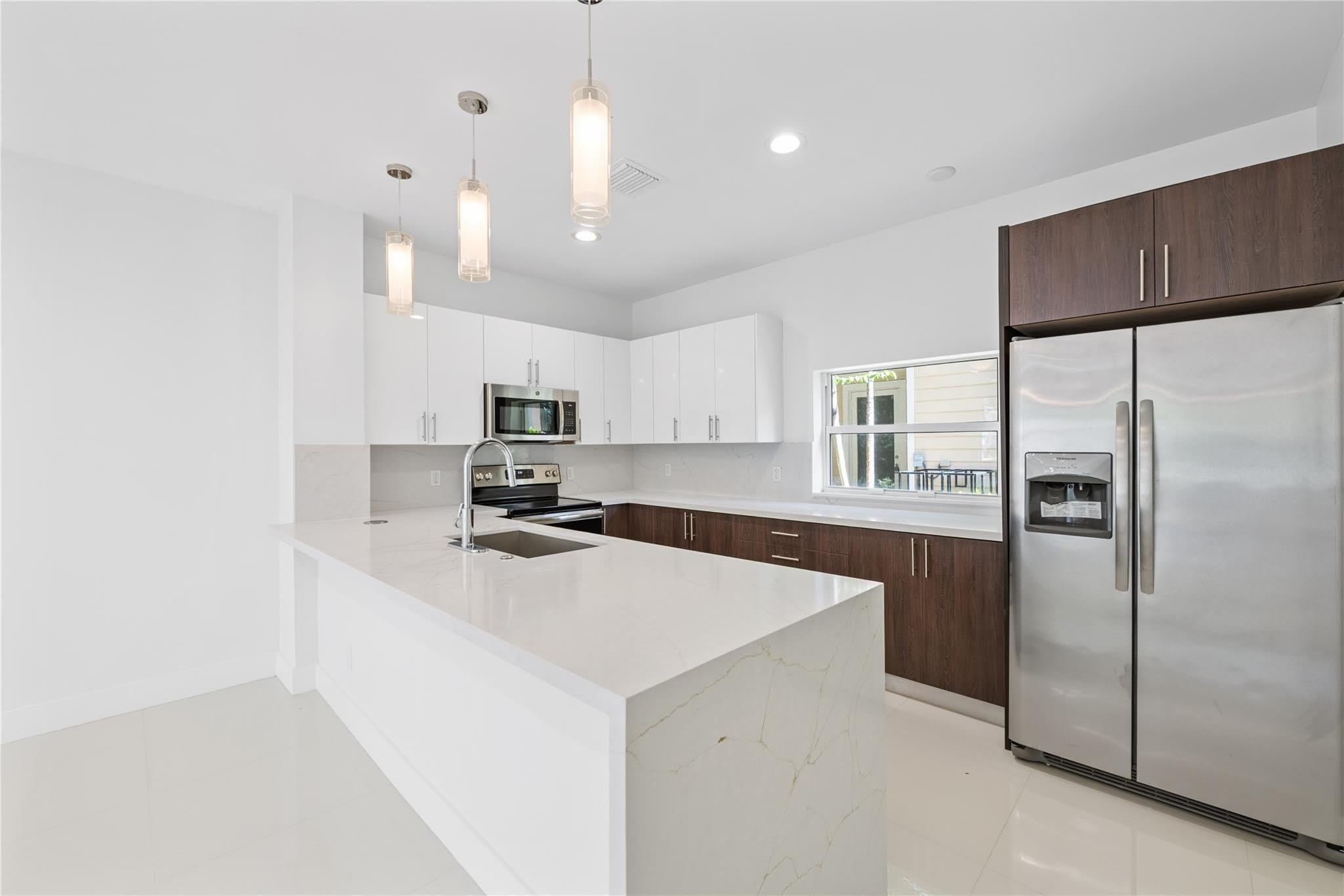 1428 SW 4th Avenue – photo 2