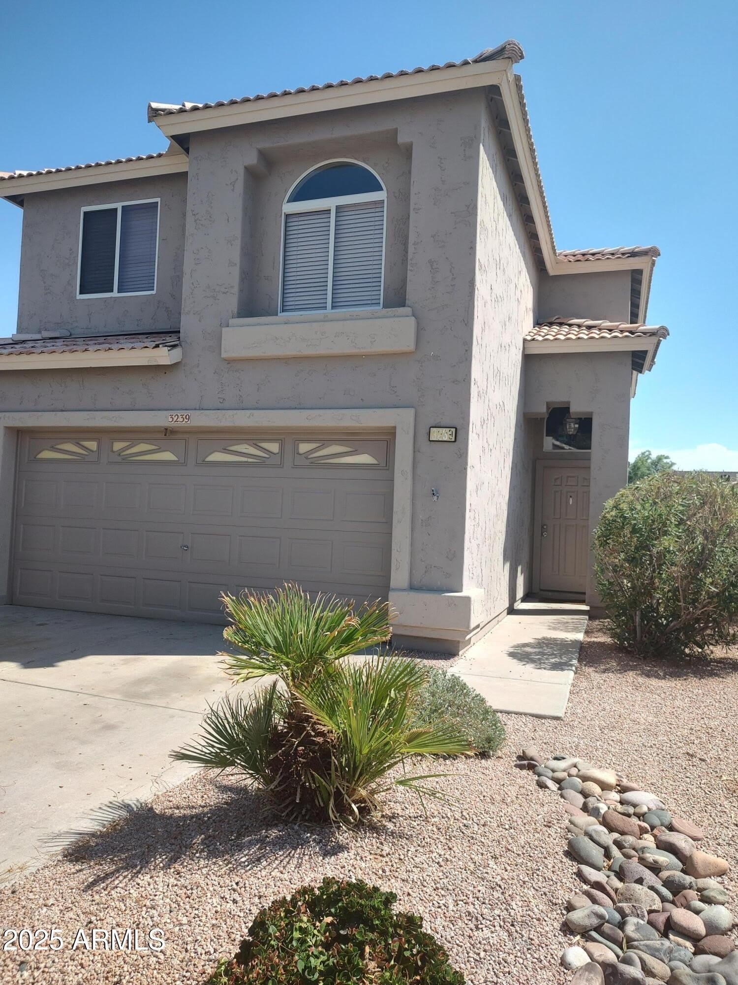 3239 E Kerry Lane – photo 1