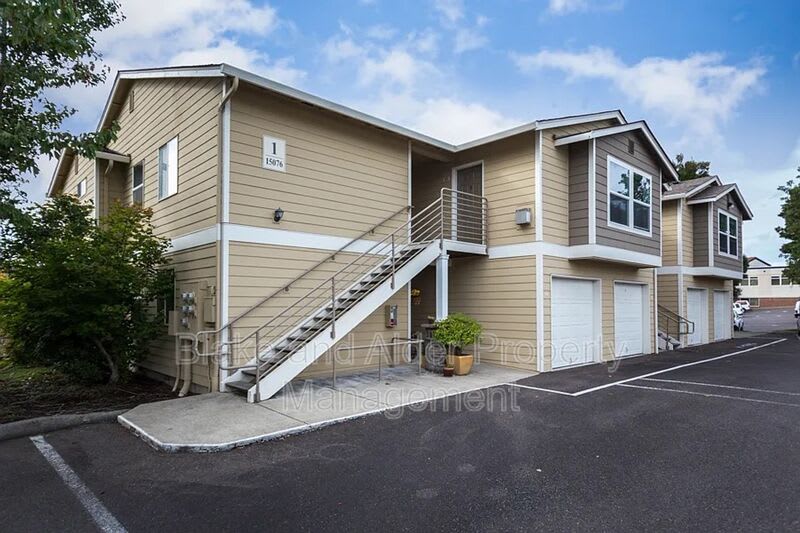 15076 NW Central Dr – photo 1