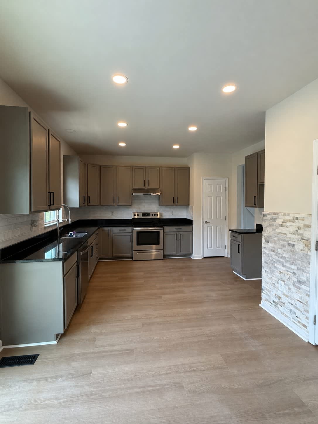 35 Holly Hill Dr – photo 4