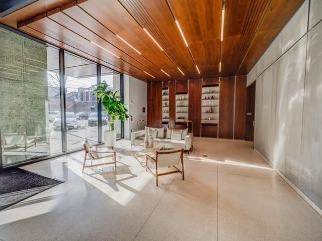 160 1ST ST 515 – photo 2