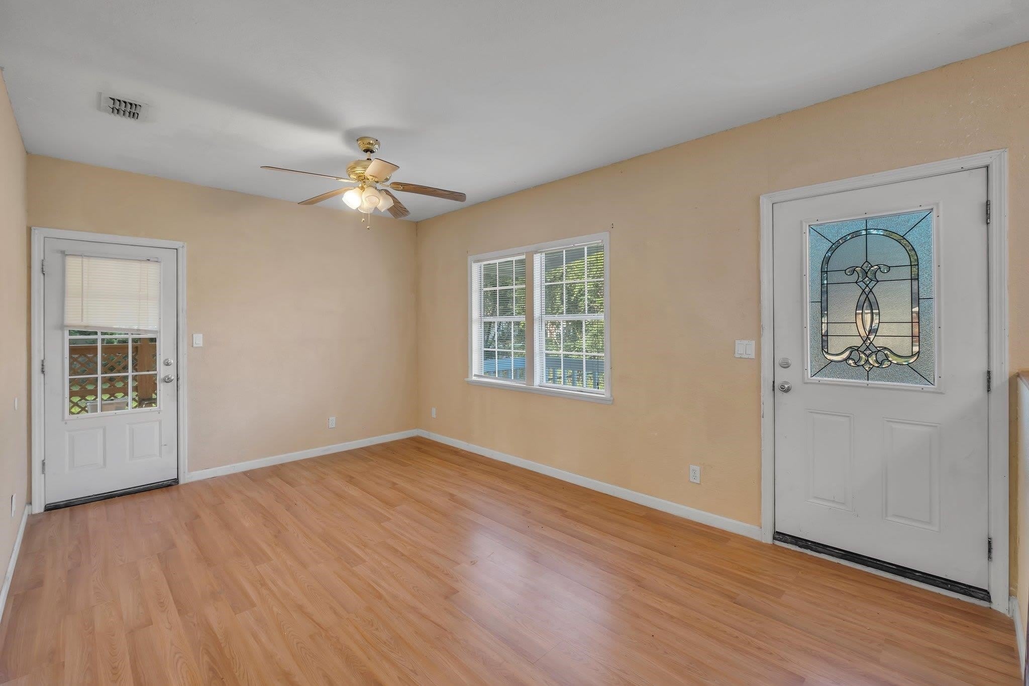 2115 Jackson Bluff Road – photo 3