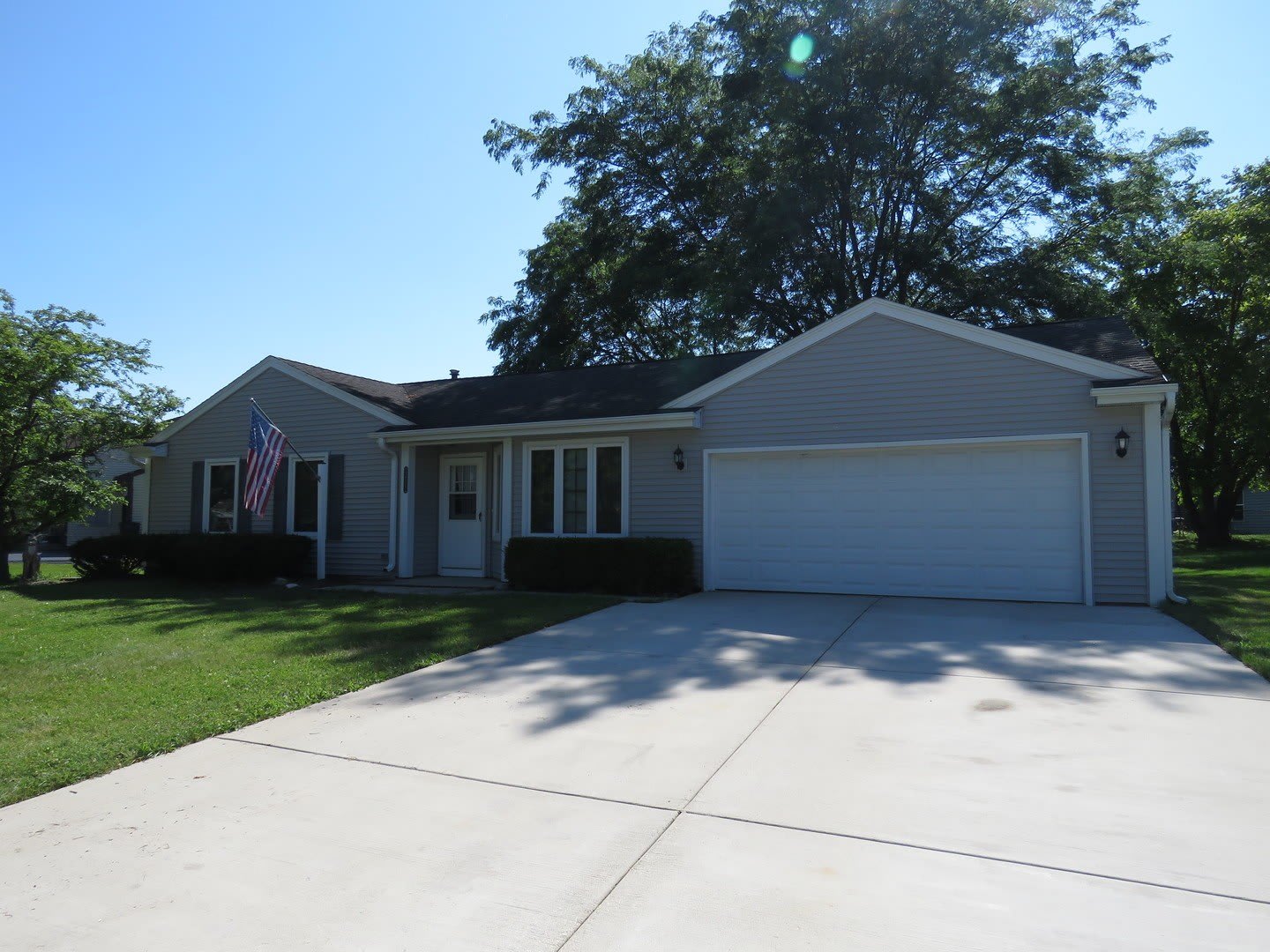 3451 Waterford Way – photo 2