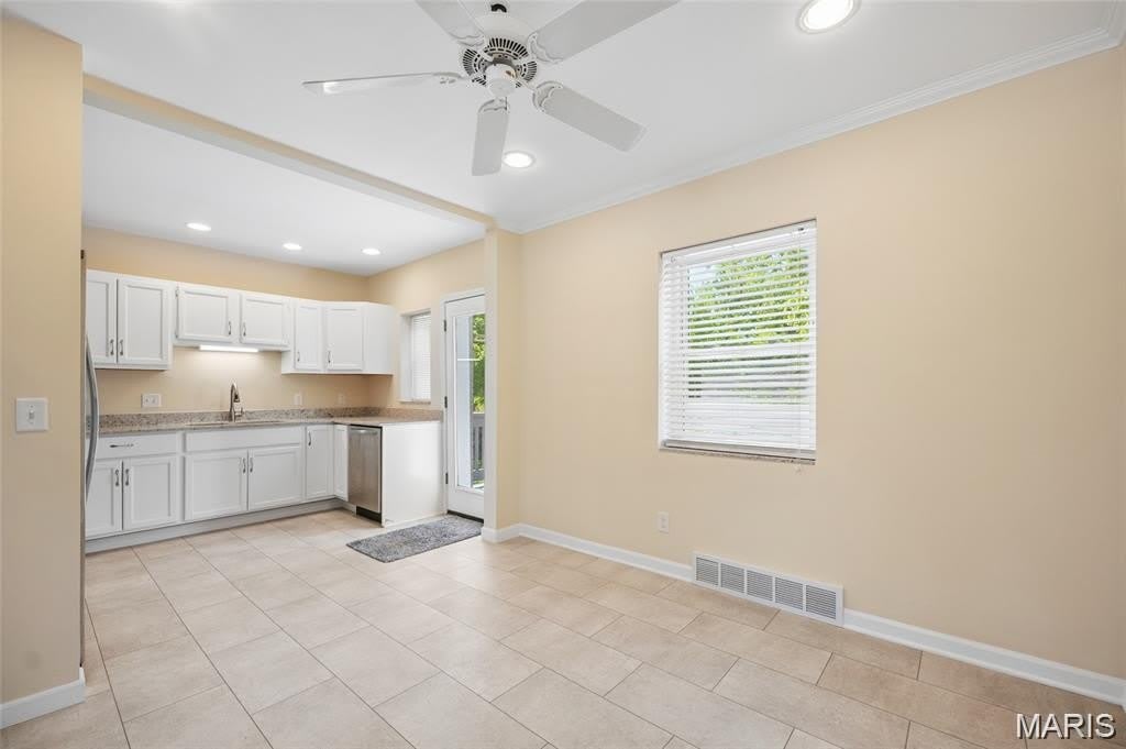 9743 Tesson Ferry Road – photo 5