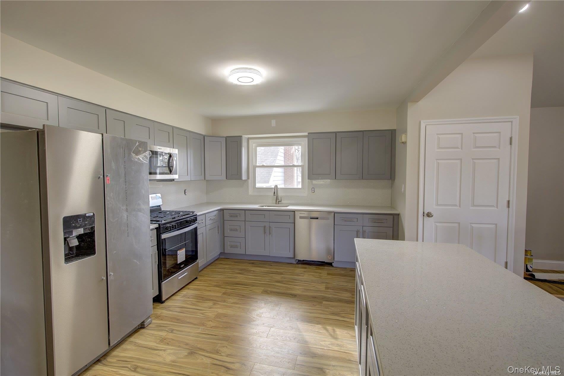 207 Catherine Avenue – photo 3
