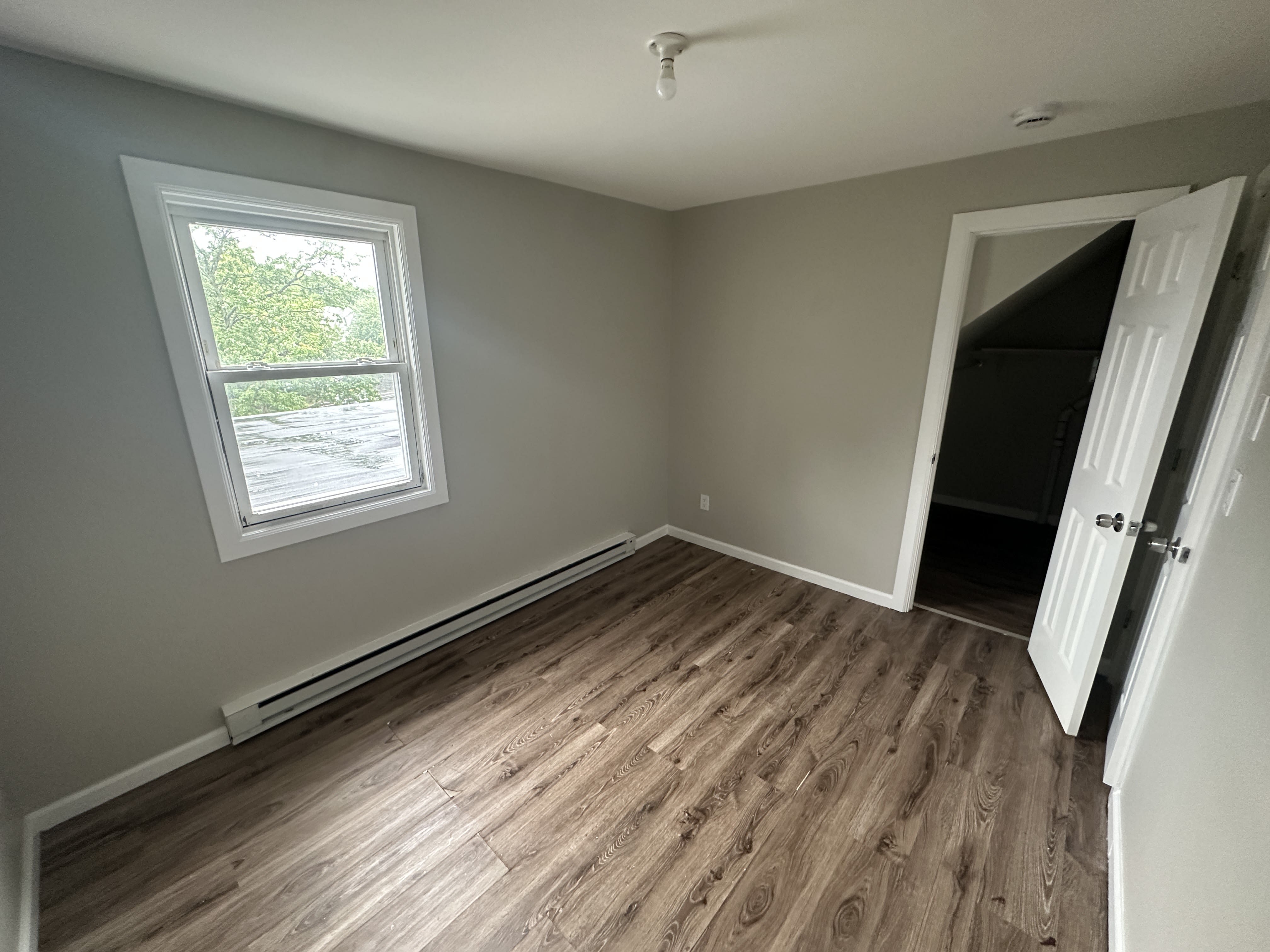 218 Hansbury Ave – photo 1