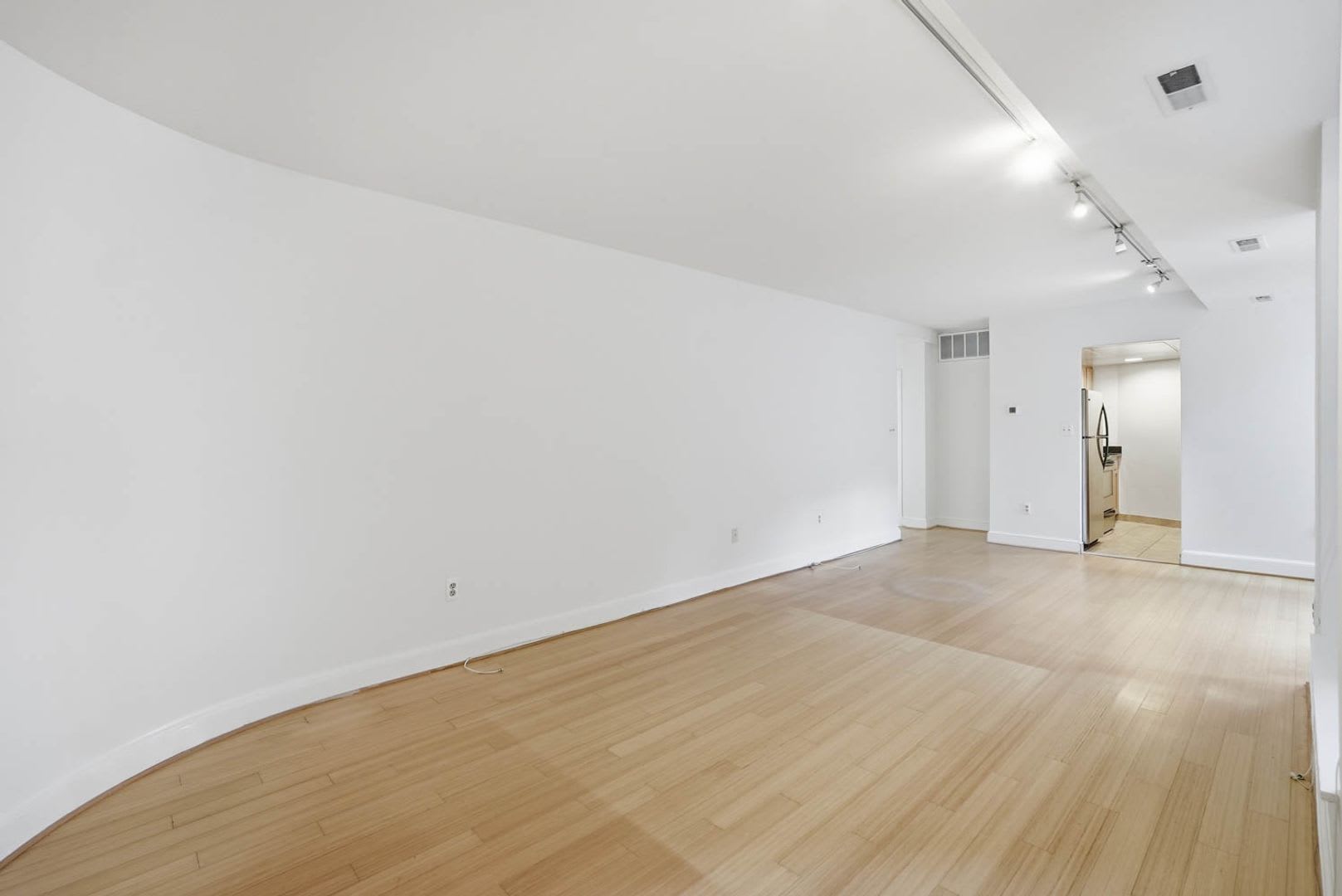 Logan Circle Condo – photo 2