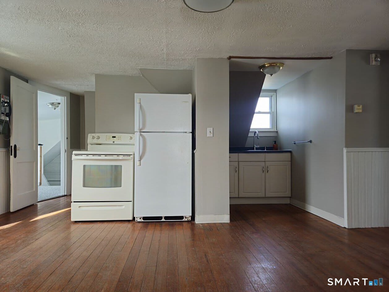 21 Sigourney Street – photo 2
