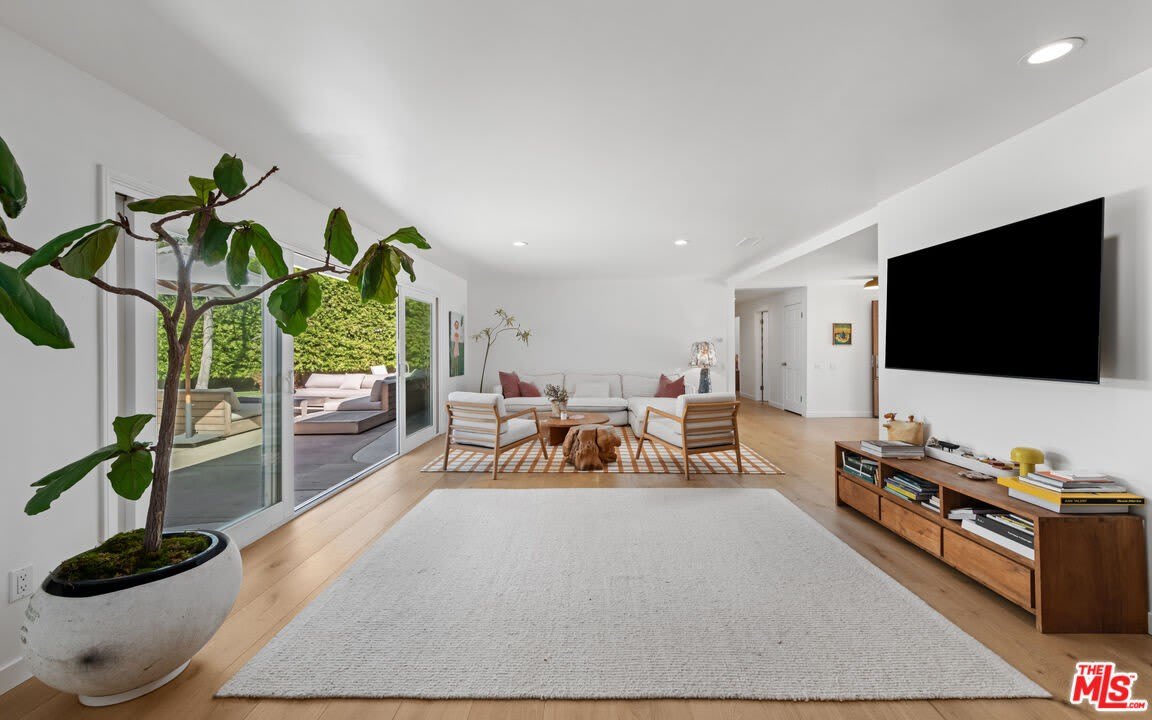 6202 Frondosa Dr – photo 5