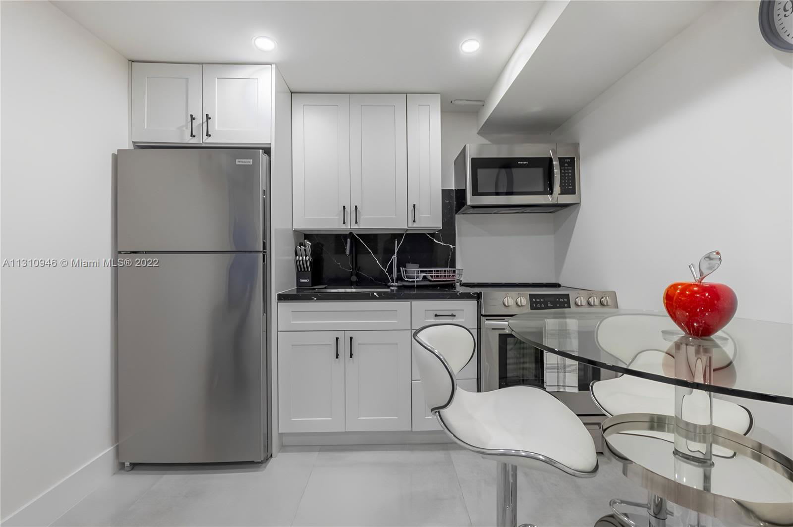 52 Northeast 47th Street – photo 4