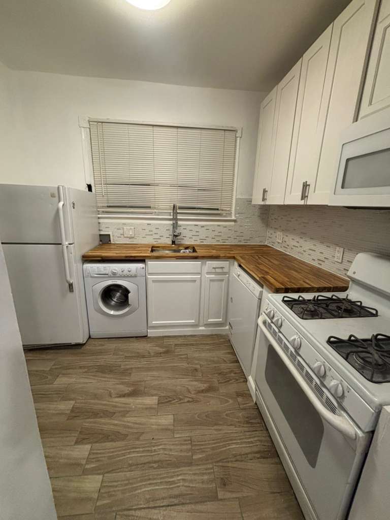 412 White Horse Pike – photo 1