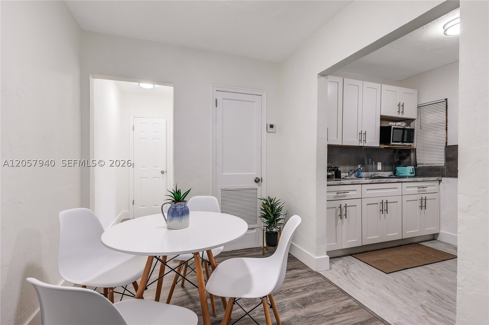 327 NE 55th St – photo 4