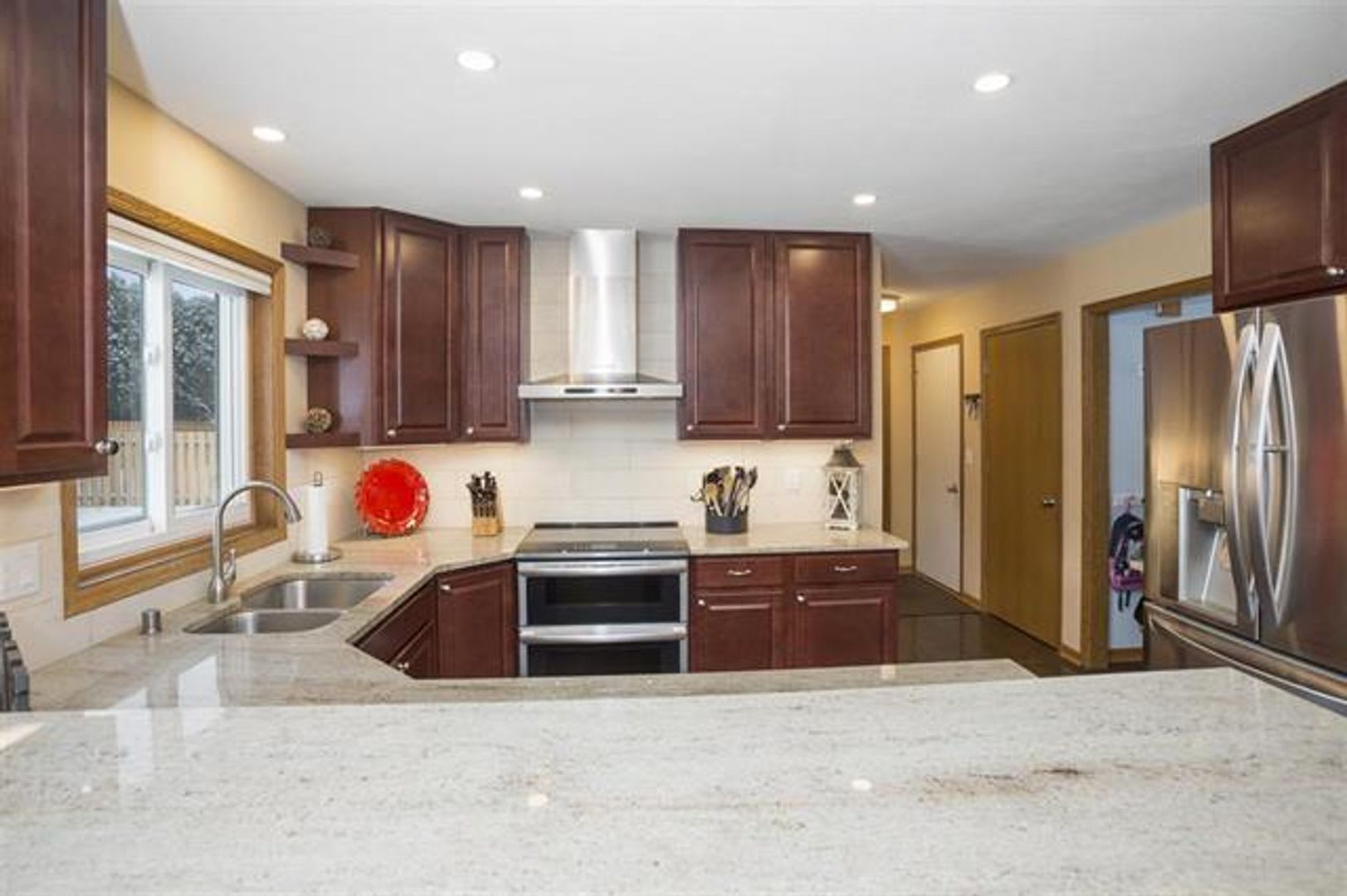 Updated Sun Prairie 3 bedroom home – photo 5