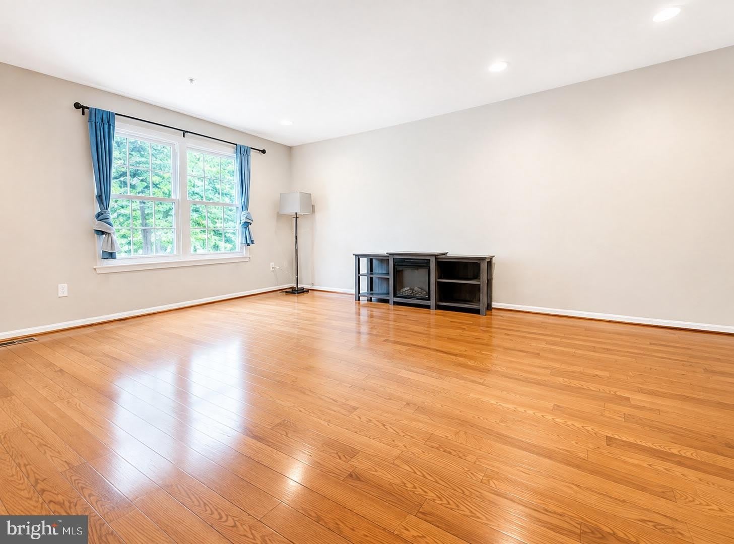 6556 RIDGEBORNE Drive – photo 4