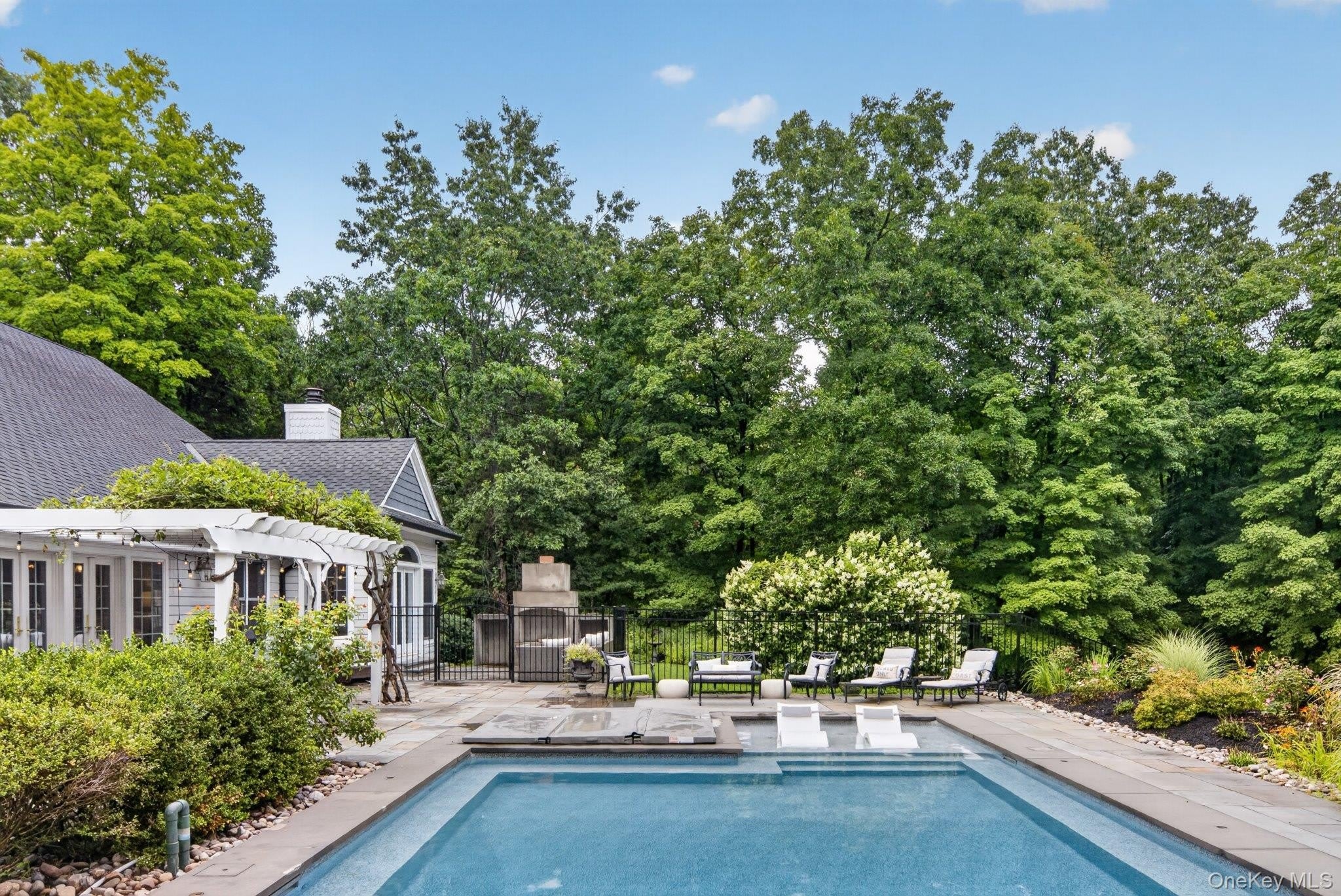 11 Sky View Court – photo 3