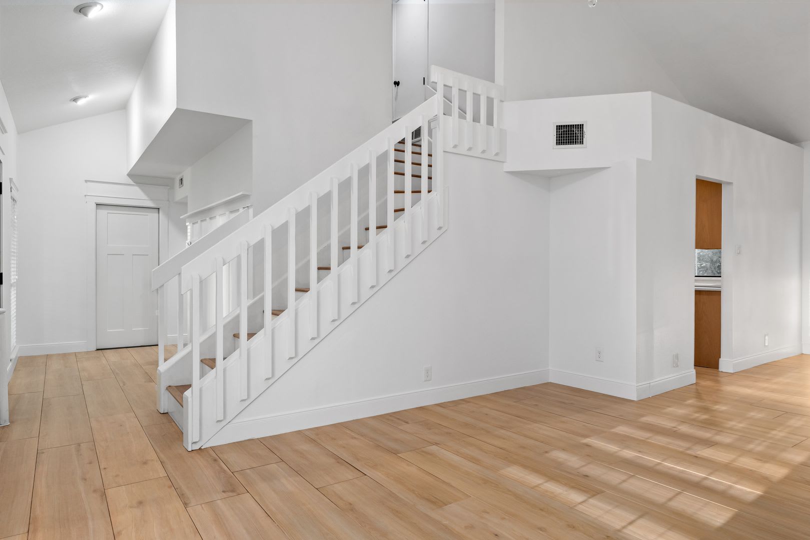 Elegant Carpet-Free Home with Updated Kitchen & Luxurious Primary Suite – photo 4