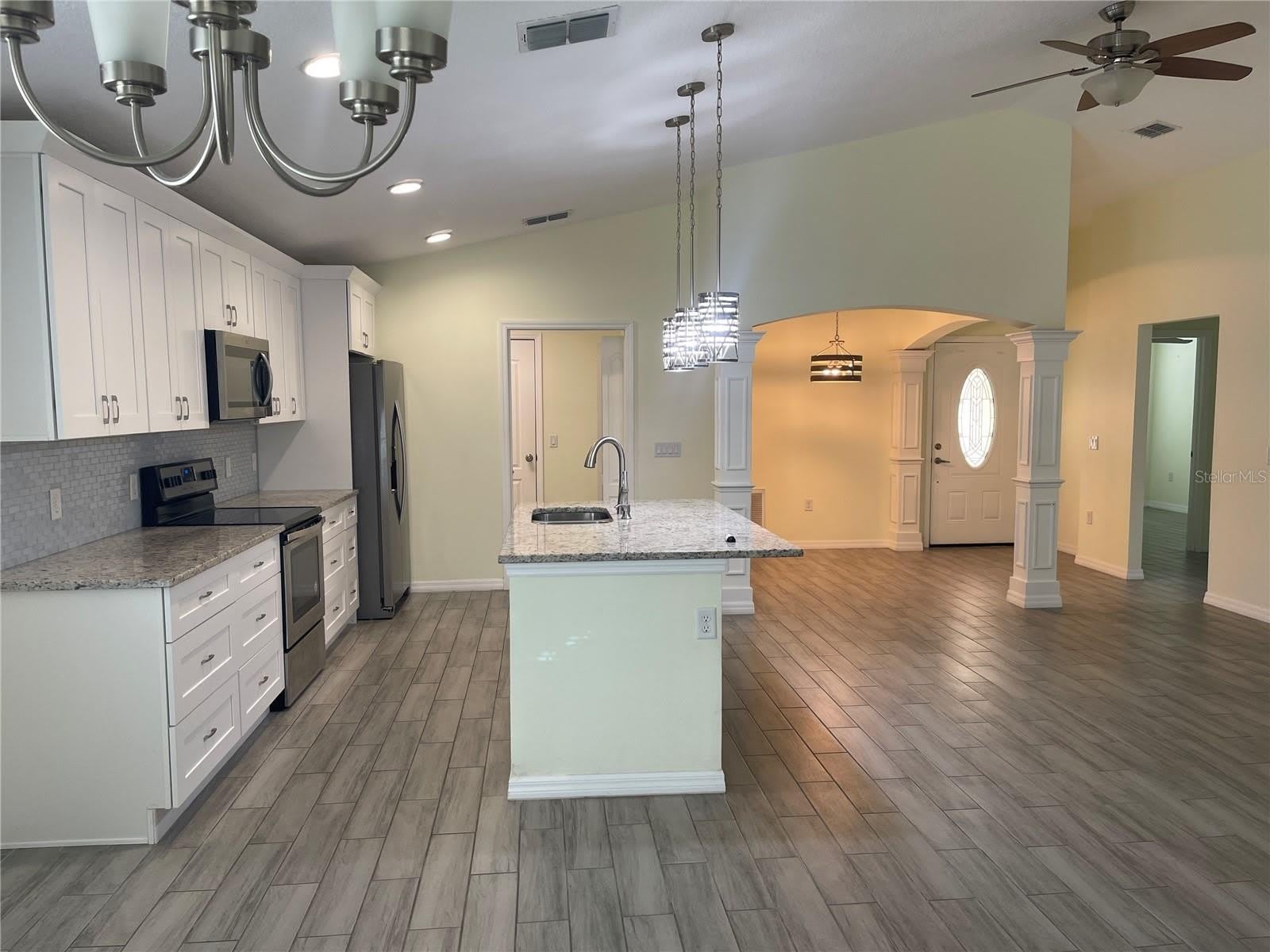 208 MISSOURI Avenue – photo 3