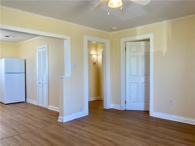 1533 HURON Avenue – photo 5